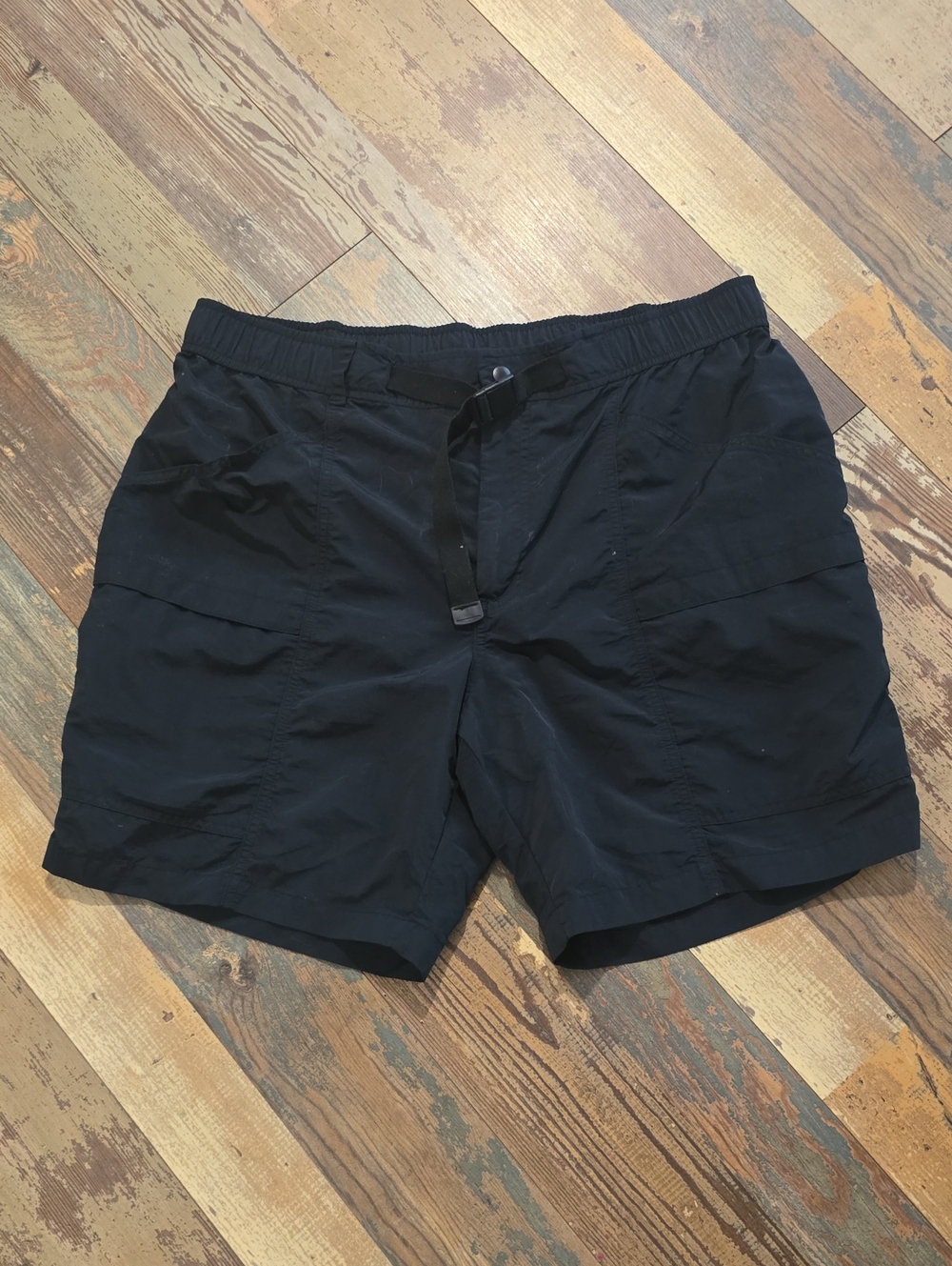 Eddie Bauer Horizon Guide Shorts Mens Size Large Black Hiking Outdoor